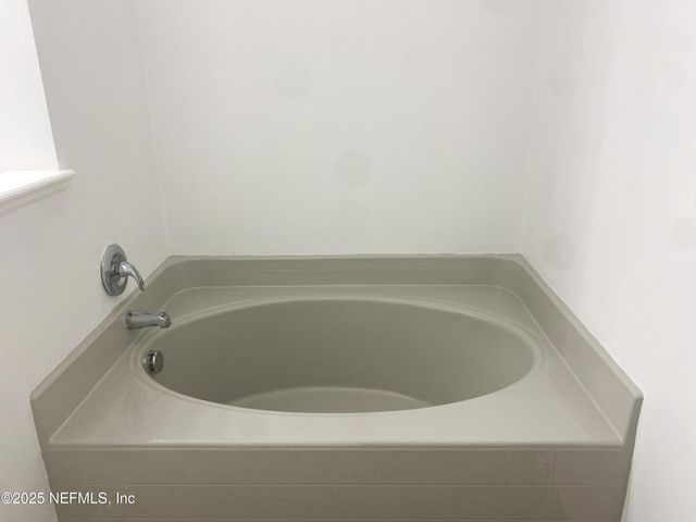 11565 WHISPERINGBROOK Lane, Jacksonville, FL 32218