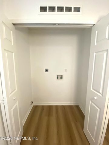 11565 WHISPERINGBROOK Lane, Jacksonville, FL 32218