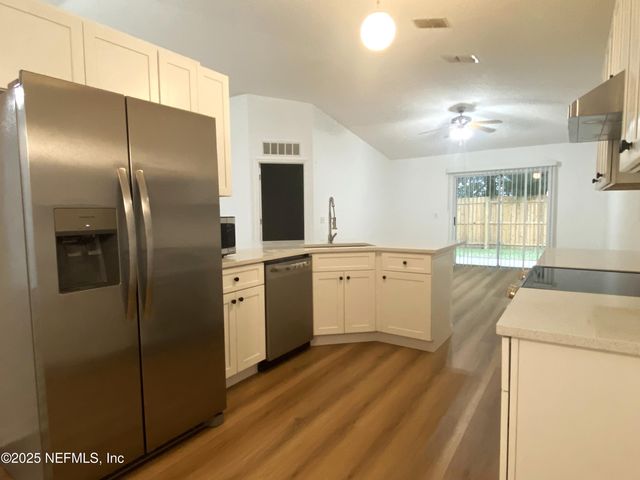 11565 WHISPERINGBROOK Lane, Jacksonville, FL 32218