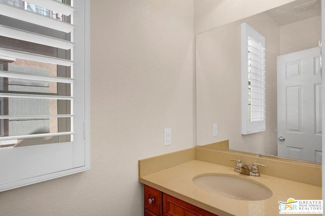 607 Calle Vibrante, Palm Desert, CA 92211