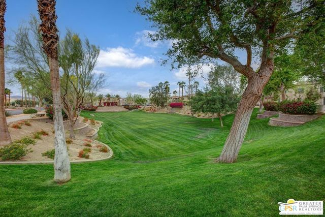 607 Calle Vibrante, Palm Desert, CA 92211