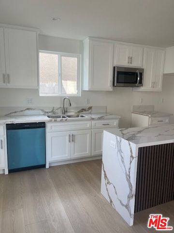 552 W 99th Street, Los Angeles, CA 90044