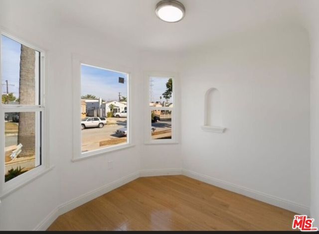 552 W 99th Street, Los Angeles, CA 90044