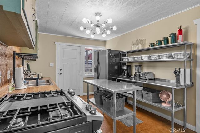 2157 Mariposa Lane, Big Bear City, CA 92314