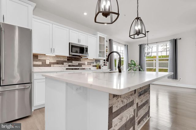 6 JIMMYS ST, Mount Airy, MD 21771