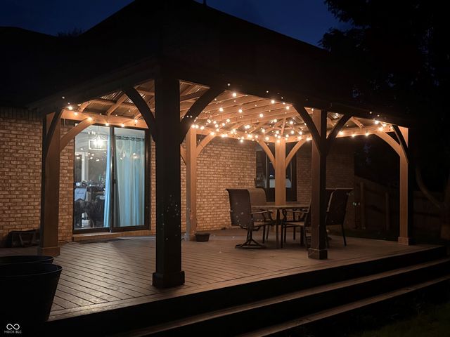 2225 Marina Court, Greenwood, IN 46143