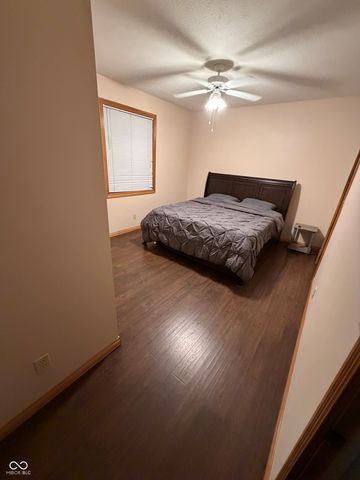 2225 Marina Court, Greenwood, IN 46143