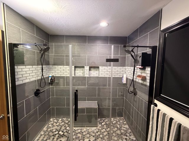 2225 Marina Court, Greenwood, IN 46143