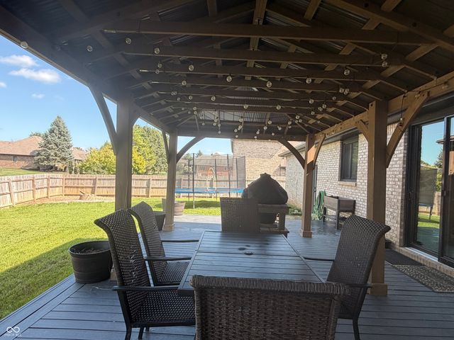 2225 Marina Court, Greenwood, IN 46143