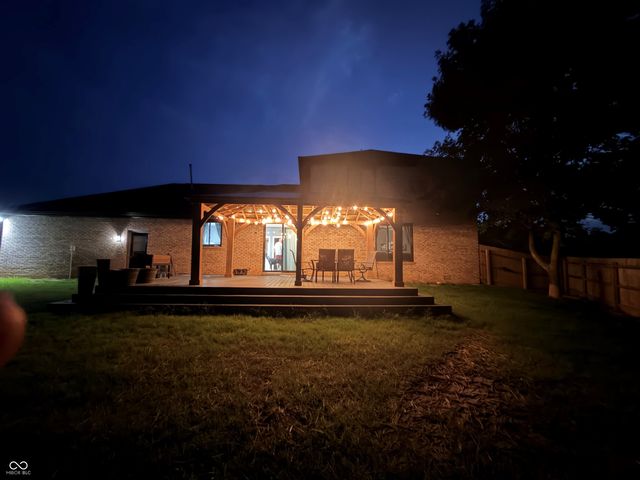 2225 Marina Court, Greenwood, IN 46143
