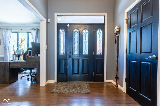 2225 Marina Court, Greenwood, IN 46143