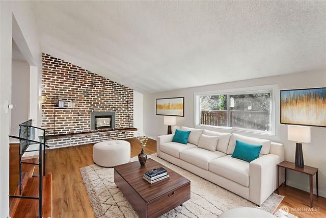 2877 Clare Ave, Bremerton, WA 98310