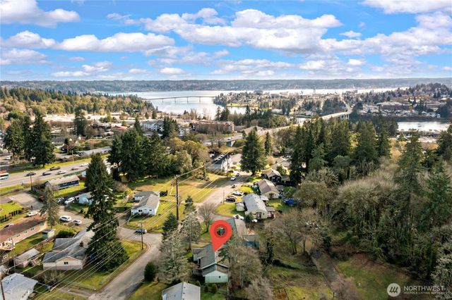 2877 Clare Ave, Bremerton, WA 98310