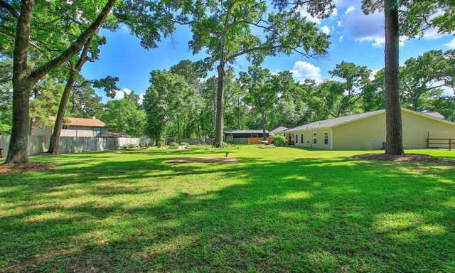 502 Weisinger Drive, Magnolia, TX 77354