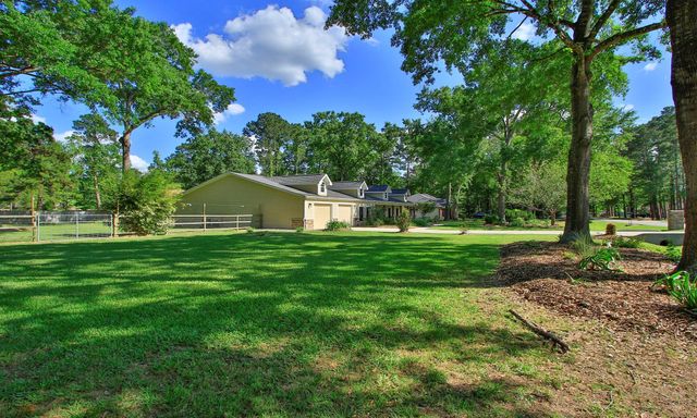 502 Weisinger Drive, Magnolia, TX 77354