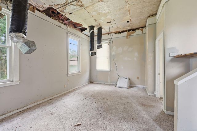 521 N Lexington Avenue, Wilmore, KY 40390