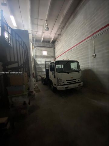 2355 NW 70th Ave 5 D5, Miami, FL 33122