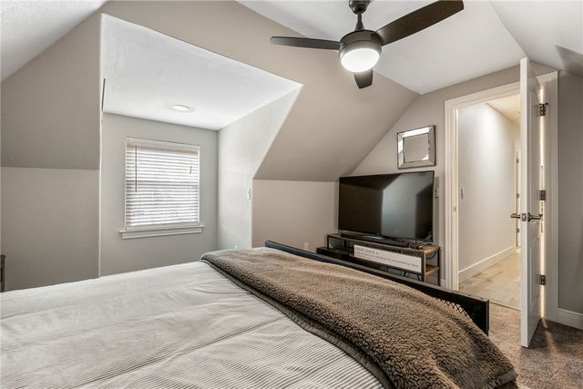 210 NW Olinka Pass Street, Bentonville, AR 72712