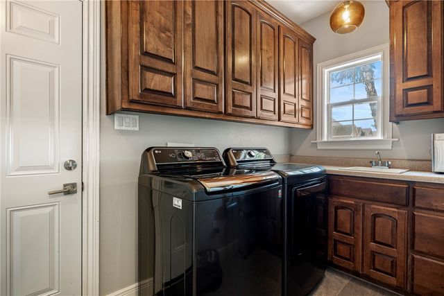 210 NW Olinka Pass Street, Bentonville, AR 72712