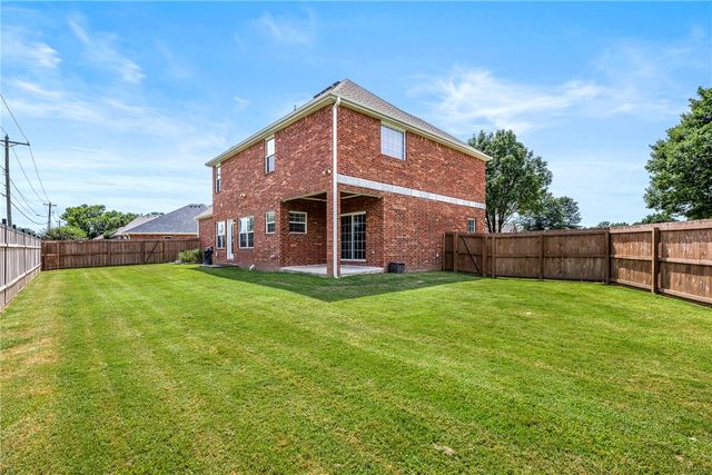 210 NW Olinka Pass Street, Bentonville, AR 72712
