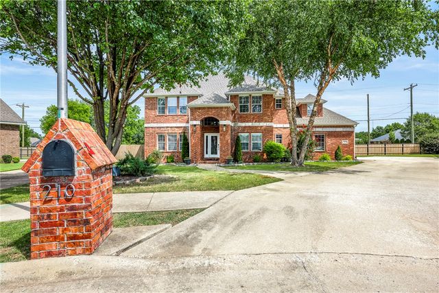 210 NW Olinka Pass Street, Bentonville, AR 72712