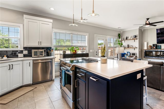 210 NW Olinka Pass Street, Bentonville, AR 72712
