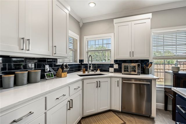 210 NW Olinka Pass Street, Bentonville, AR 72712