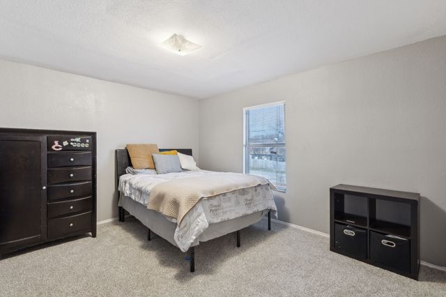 943 Carthage Way, Arlington, TX 76017