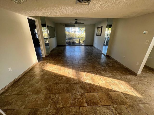 9 HAIG PLACE 101, Dunedin, FL 34698
