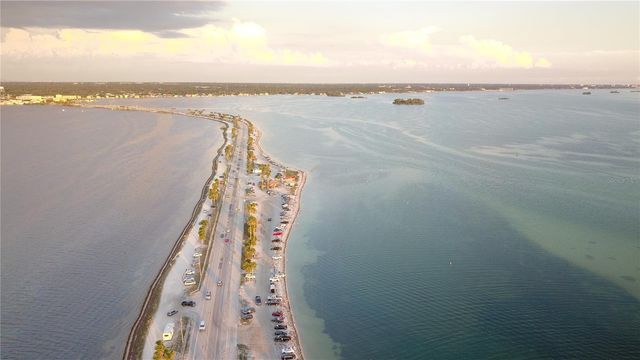 9 HAIG PLACE 101, Dunedin, FL 34698