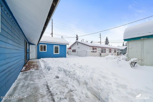 365 Pine Street, Anchorage, AK 99508