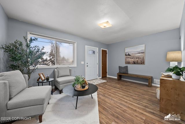 365 Pine Street, Anchorage, AK 99508