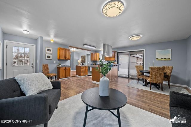 365 Pine Street, Anchorage, AK 99508