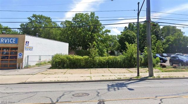 15235 Lorain Avenue, Cleveland, OH 44111
