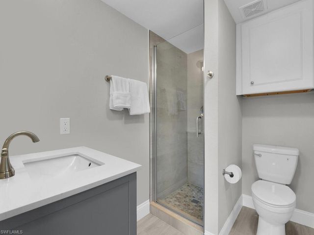 16380 Dublin CIR 104, Fort Myers, FL 33908