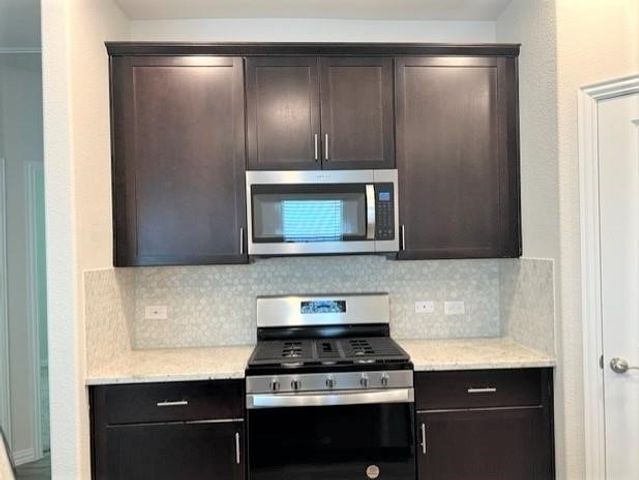 114 Mountain Meadow Lane, Princeton, TX 75071