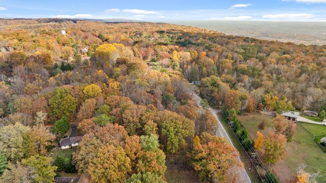 612 Miles Road, Signal Mountain, TN 37377