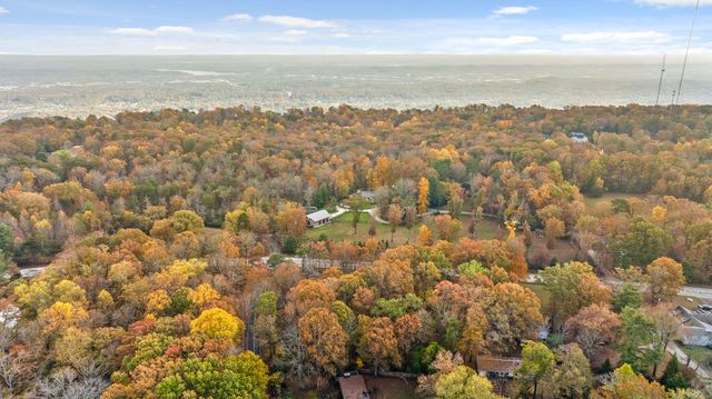 612 Miles Road, Signal Mountain, TN 37377