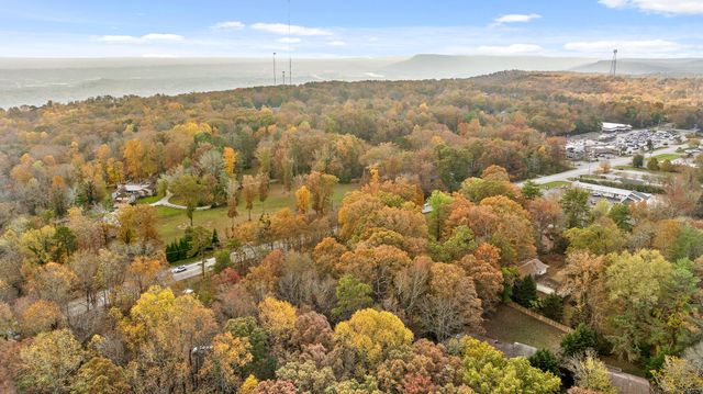 612 Miles Road, Signal Mountain, TN 37377