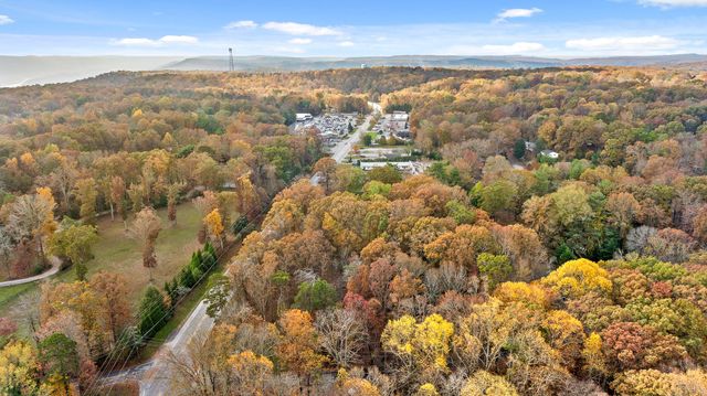 612 Miles Road, Signal Mountain, TN 37377