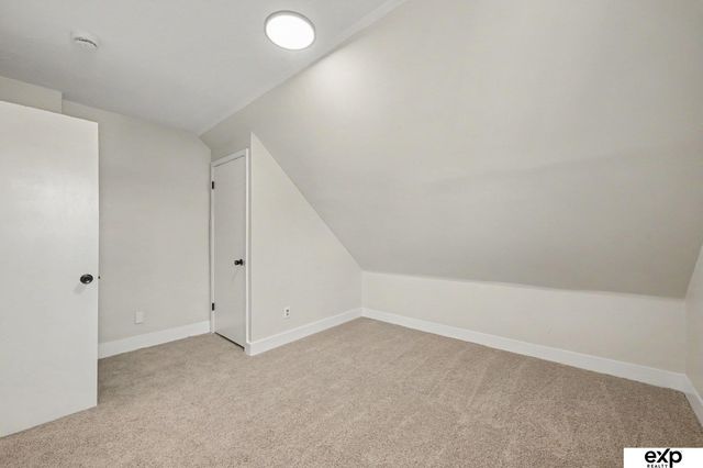 3609 V Street, Omaha, NE 68107
