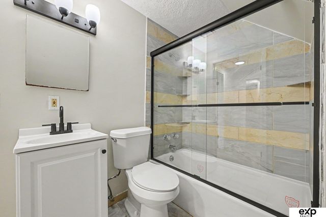 3609 V Street, Omaha, NE 68107