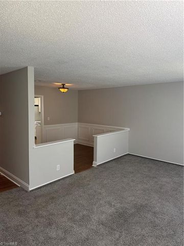 1039 Turtle Rock Lane, Winston-salem, NC 27104