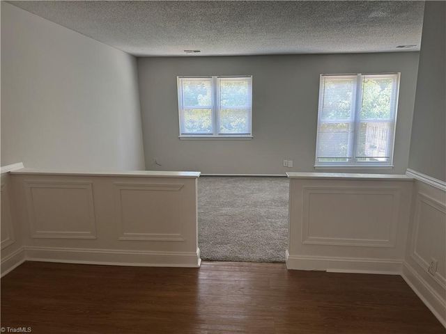 1039 Turtle Rock Lane, Winston-salem, NC 27104