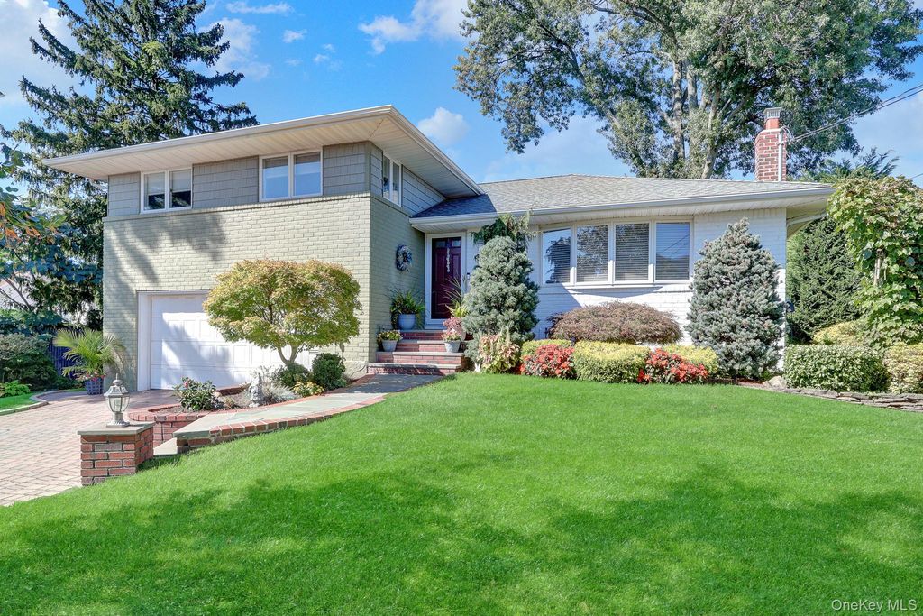 506 Nassau Place, Garden City, NY 11530 — photo 2