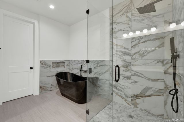 328 Compass Rose, Canyon Lake, TX 78133