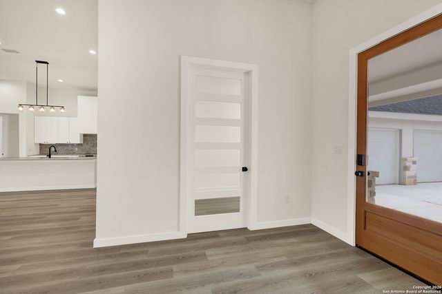 328 Compass Rose, Canyon Lake, TX 78133