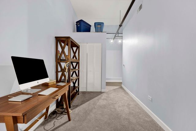 1224 W Van Buren Street 523, Chicago, IL 60607