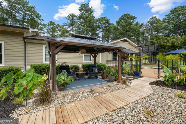 359 Trammell Road, Moreland, GA 30259