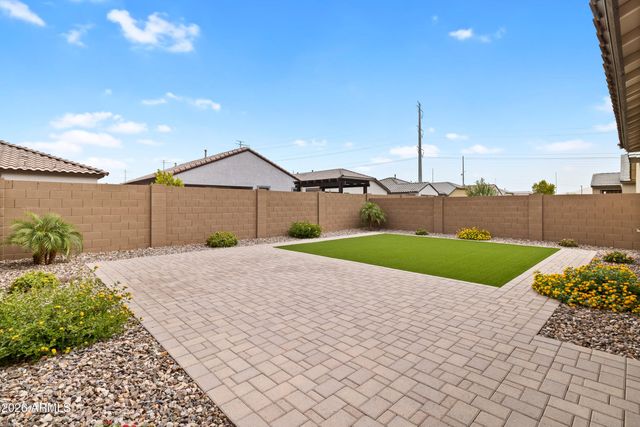 3236 W JUNIPER CANYON Drive, Phoenix, AZ 85083